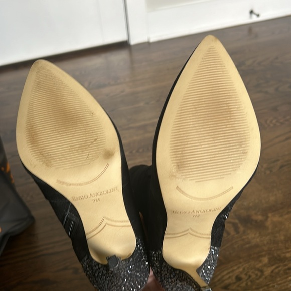 Knee high black suede boots. crystal heel and back. Pointed toe.zipper on inner - Picture 5 of 9